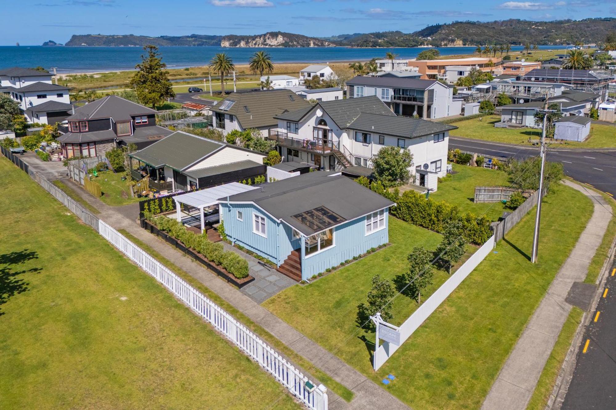 Blue Belle Cottage Whitianga Exterior foto